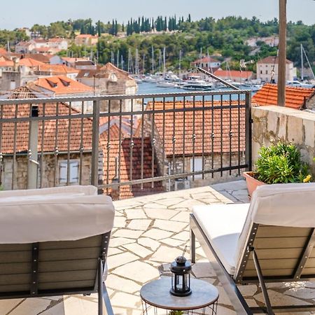 Apartman Mare Milna  Luaran gambar