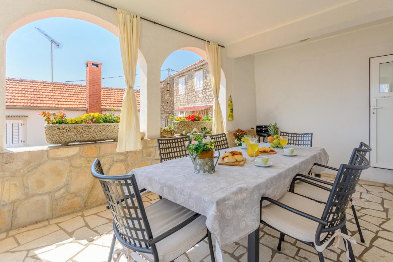 Apartman Mare Milna  Luaran gambar
