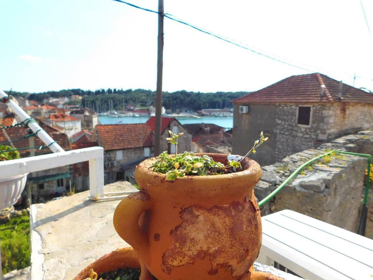 Apartman Mare Milna  Luaran gambar
